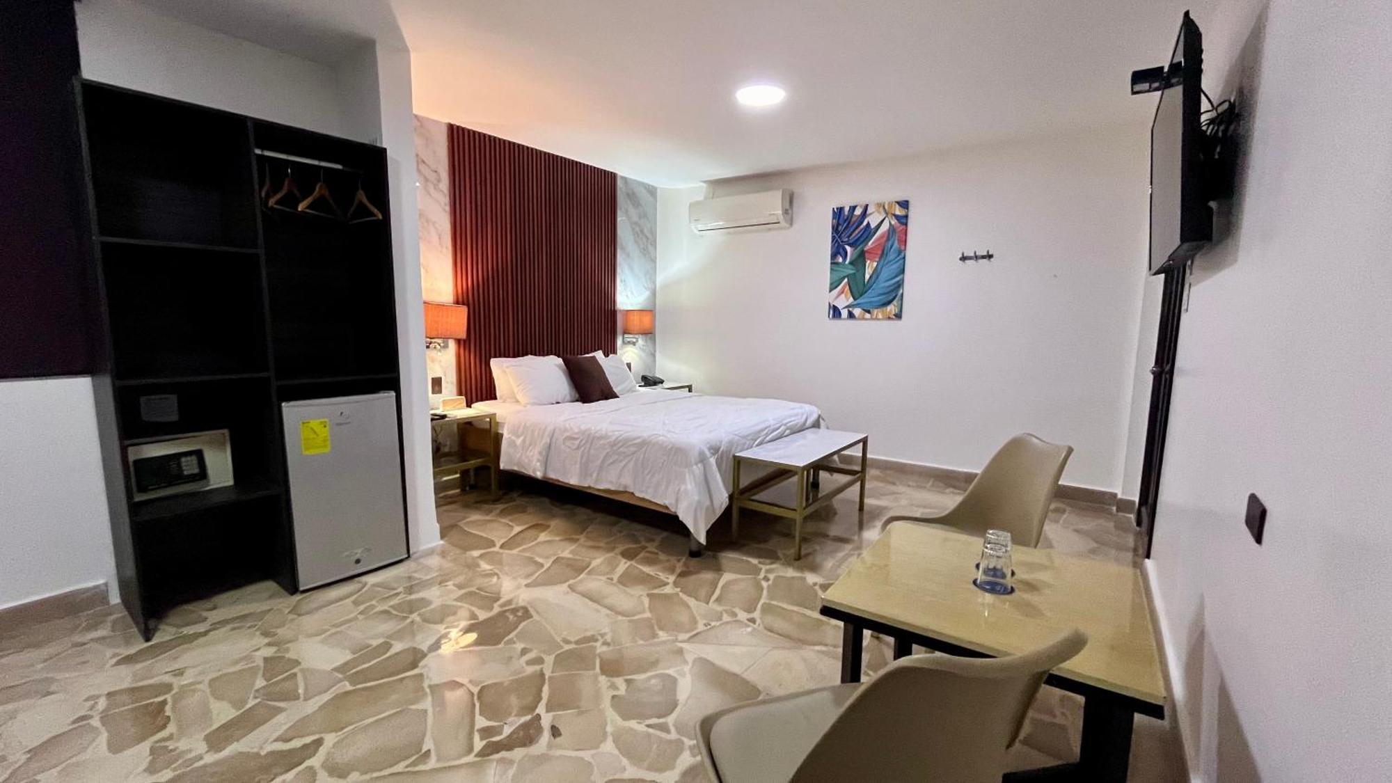 Hotel Varadero Internacional Guayaquil Esterno foto